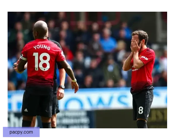 两难抉择之际诺丁汉森林与曼联争邀曼奇尼执掌帅位开启新篇章决断时刻